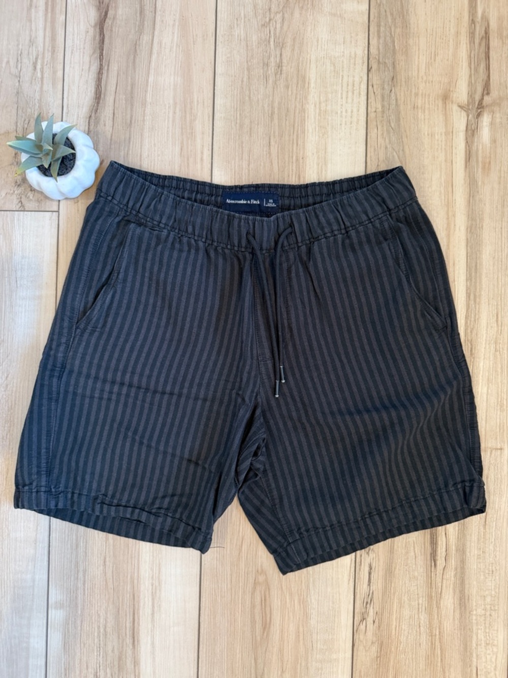 Abercrombie & Fitch Black Striped Drawstring Shorts